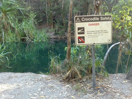 crocsign1